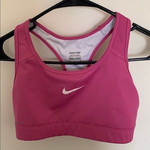 Nike medium sports bra